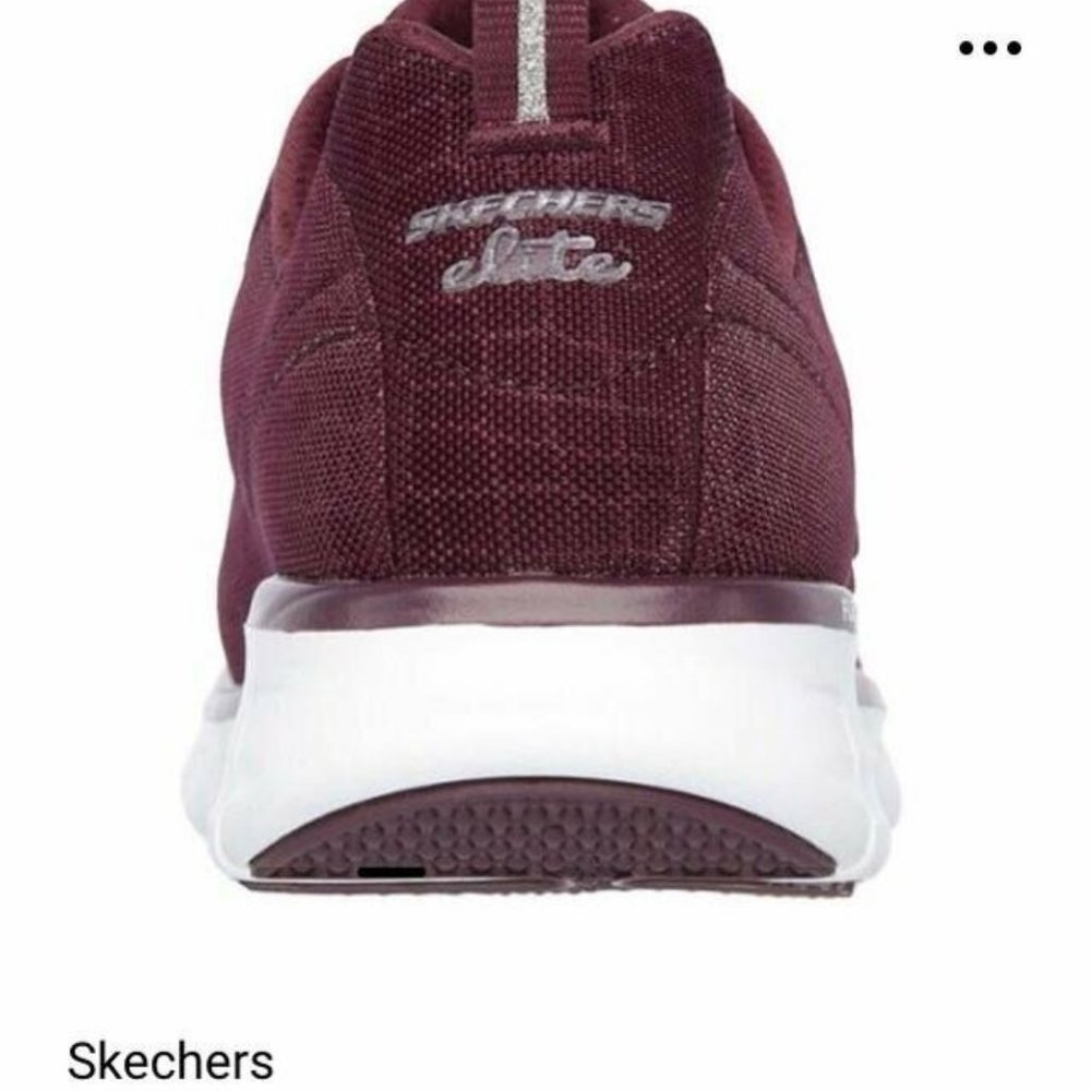 Skecher's Elite Women's Size 7 SN11967 Sneakers